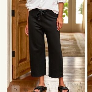 Frank & Eileen Black Catherine 24 in sweat pant in triple fleece